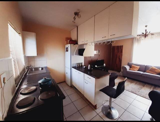 2 BEDROOM PROPERTY TO RENT IN GROBLERPARK